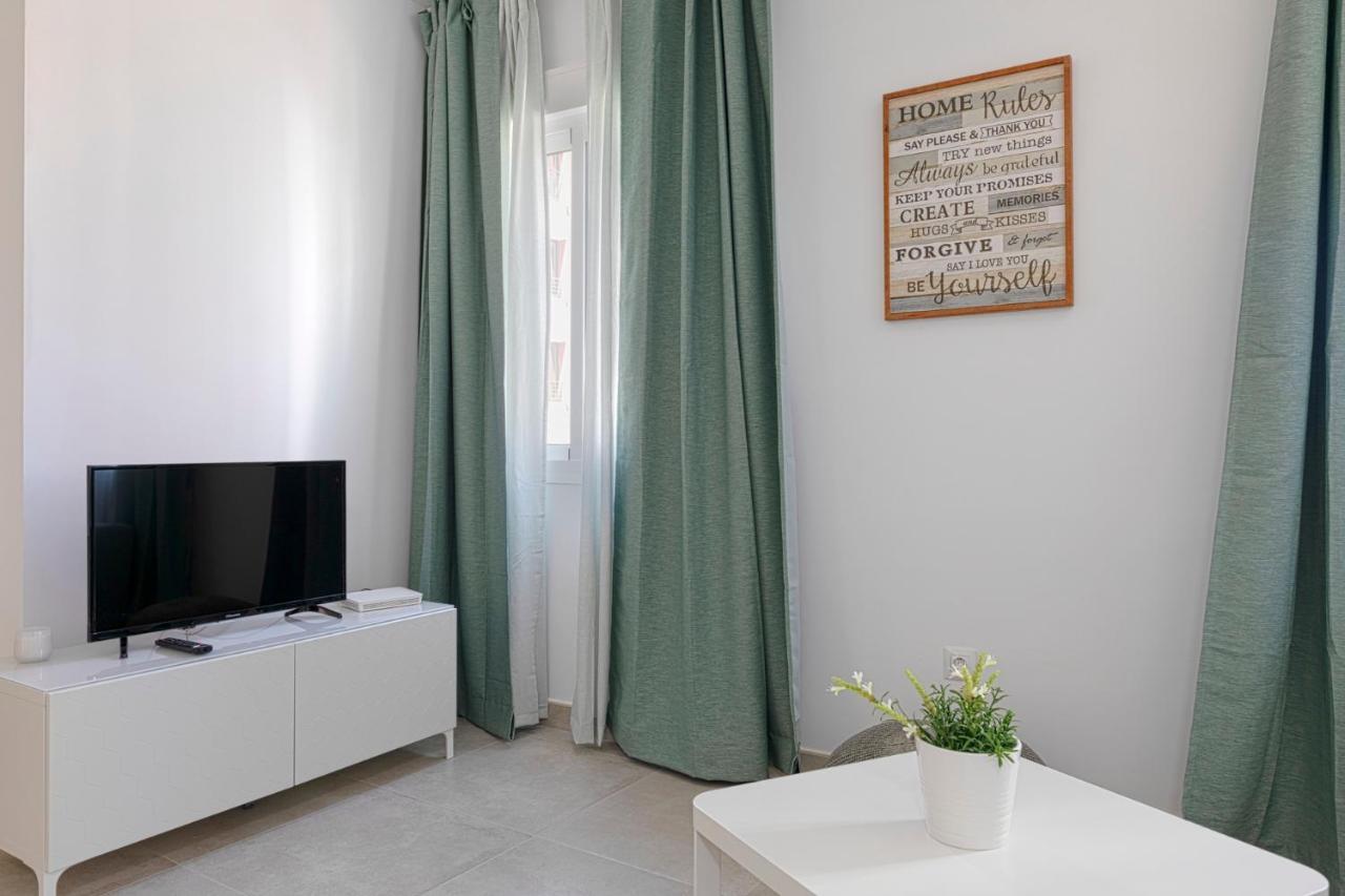 Homeabout Juan De Austria Apartments Malaga Ngoại thất bức ảnh