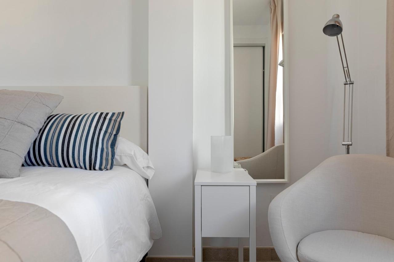 Homeabout Juan De Austria Apartments Malaga Ngoại thất bức ảnh